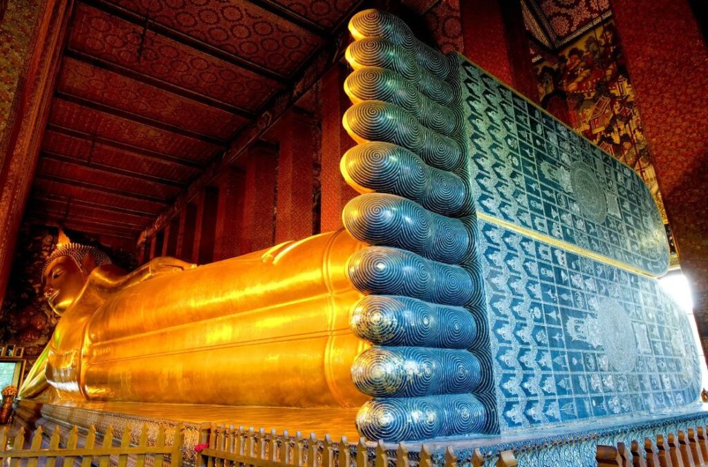 Reclining Buddha at Wat pho